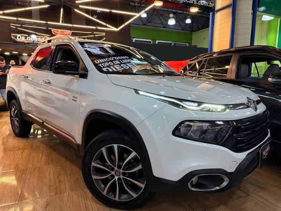 FIAT TORO 2.0 16V TURBO DIESEL VOLCANO 4WD AT9